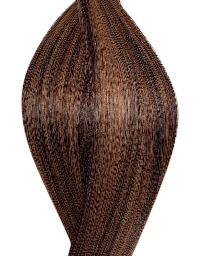 Naturalne włosy do przedłużania metoda na keratynę w kolorze balejaż ciemny i jasny kasztanowy brąz.