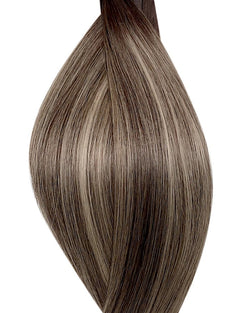 Naturalne włosy do przedłużania metodą na taśmie weft w kolorze ombre ciemny brąz i balejaż ciemny brąz i szary platynowy blond.