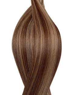 Naturalne włosy do przedłużania metoda tape on w kolorze balejaż średni brąz i ciemny blond.
